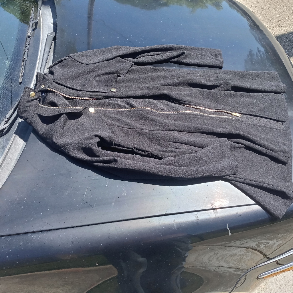 Love Tree Black Coat Preowned Love Tree Black Coat Preowned